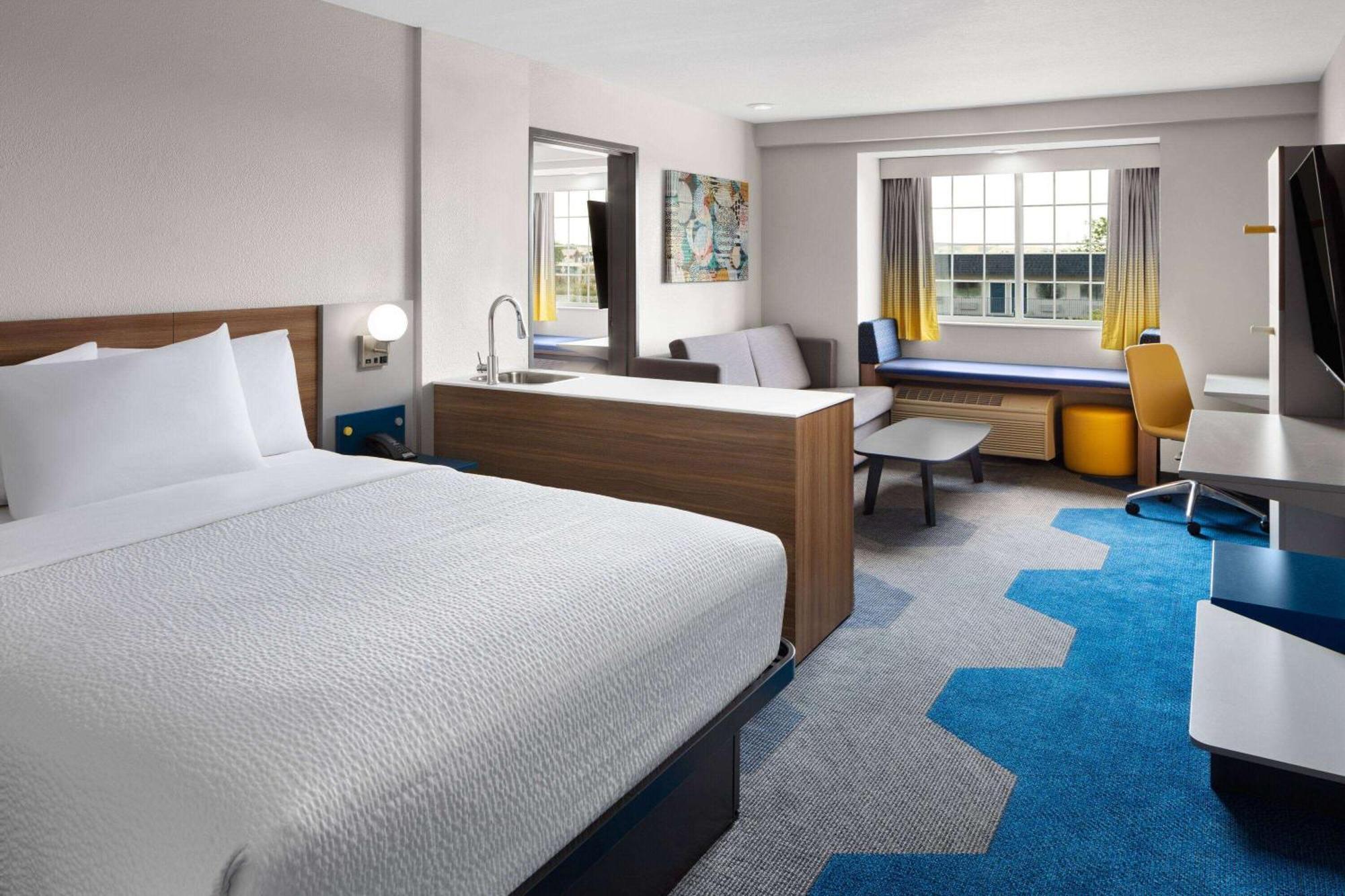 Microtel & By Wyndham Rapid