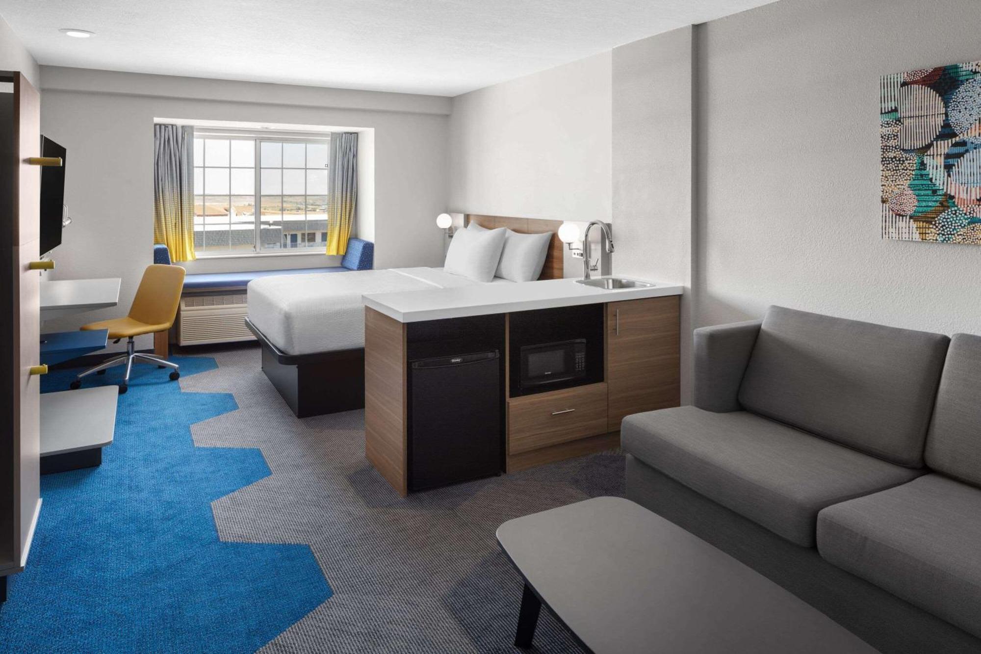 Hotel Microtel & By Wyndham